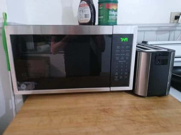 GE Vs Whirlpool Microwave